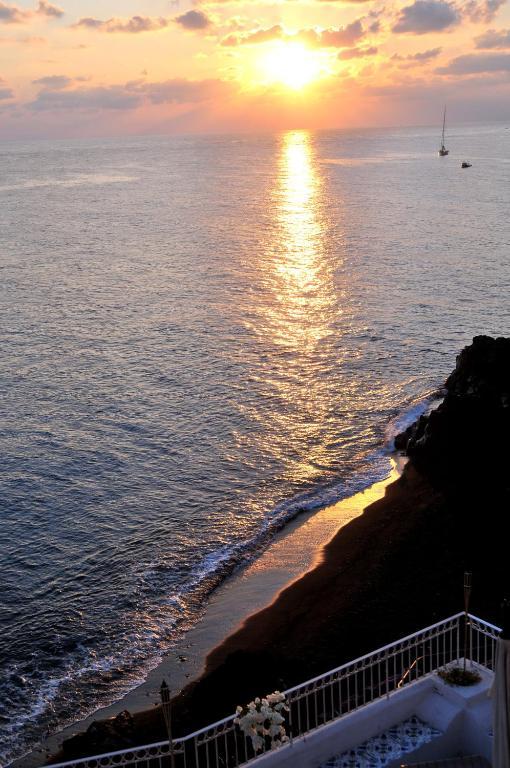 Hotel Villaggio Stromboli - Isola Di สตรอมโบลี ภายนอก รูปภาพ